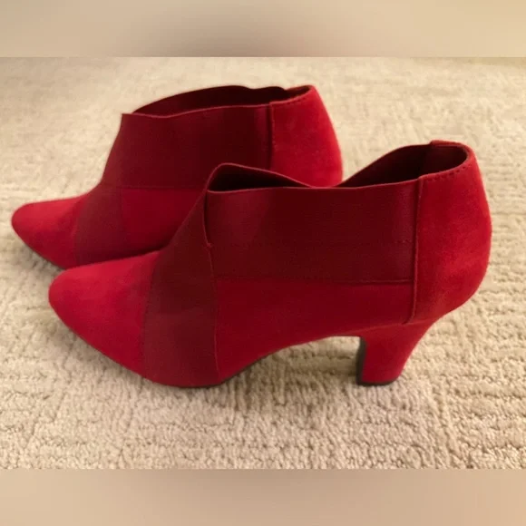 ❤️⚡️SoftMoc Red Faux Suede Slip-On Shoe Boots Heeled Ankle Style Sz 9M EUC - Picture 5 of 9